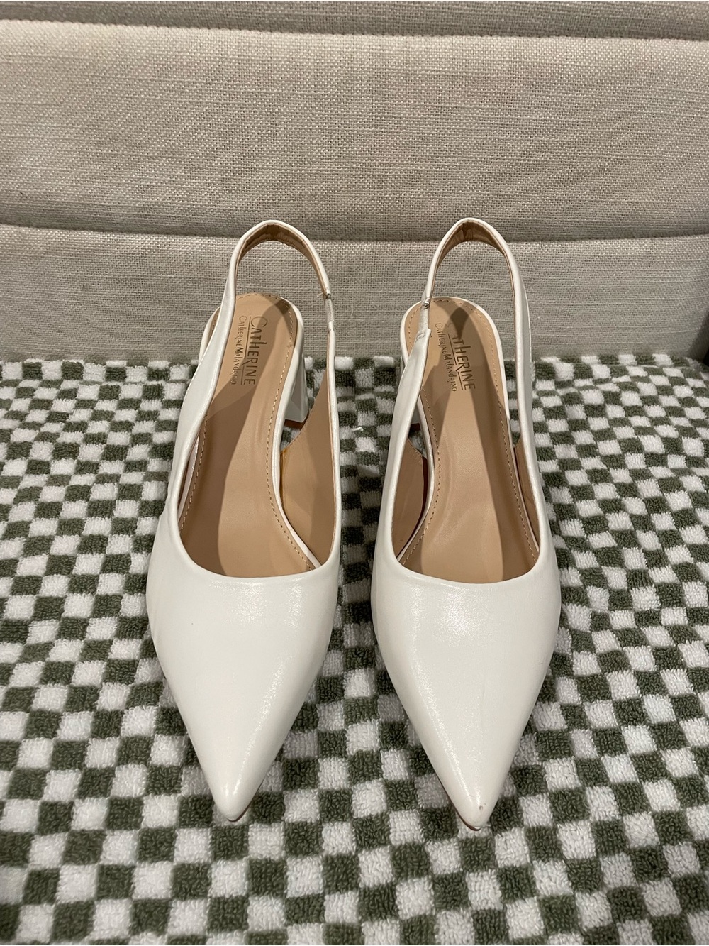 Catherine by Catherine Malandrino Kildly White Slingback Pumps Size 9